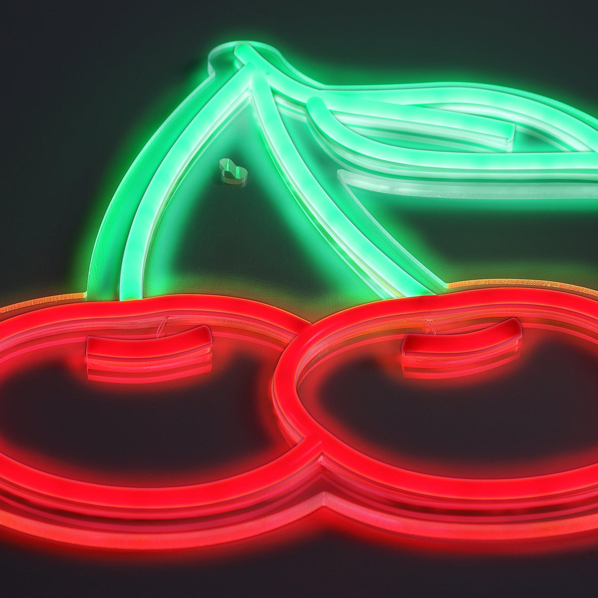 Cherry Neon Vägglampa-Lampconcept.se