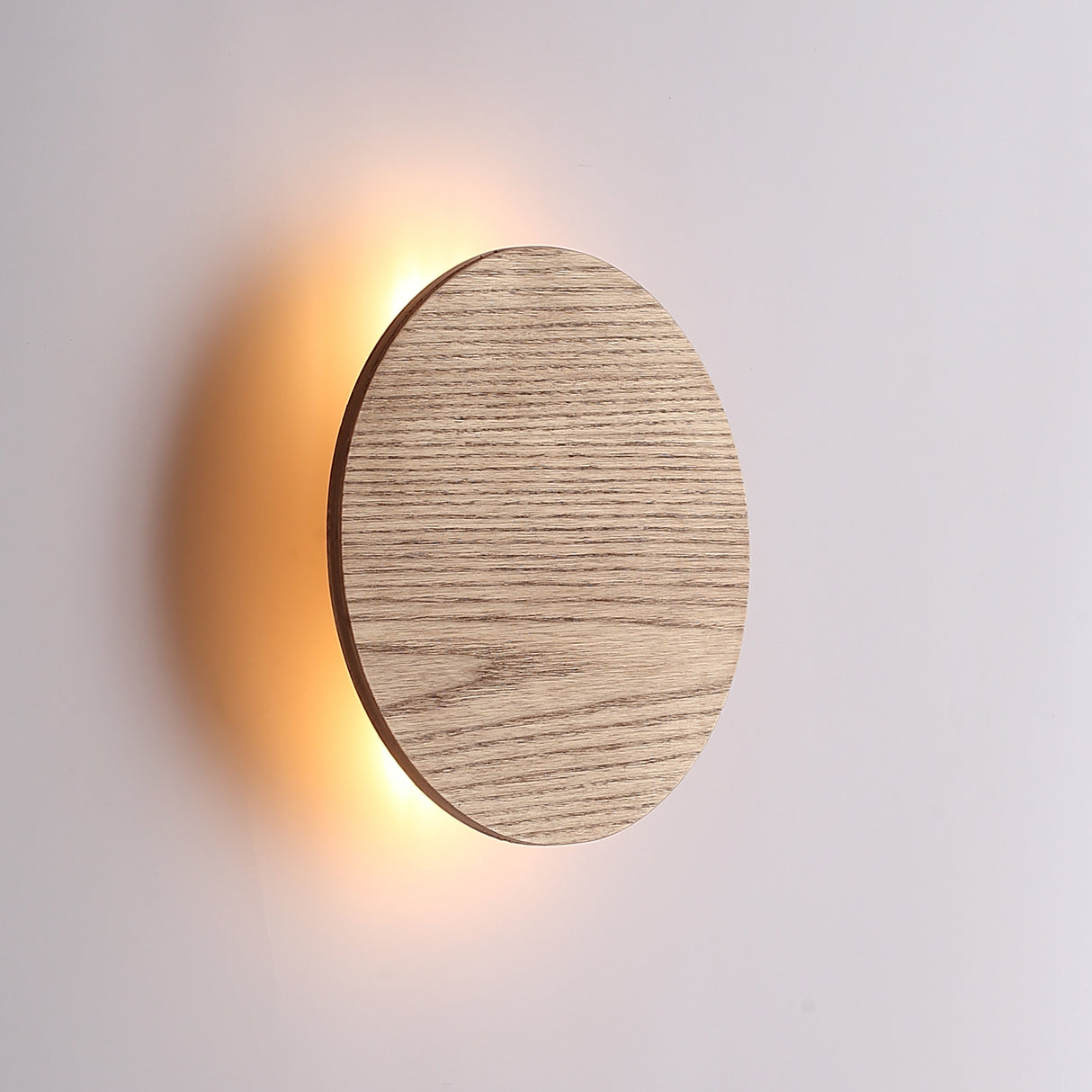 Lori Vägglampa Ø20 Trä-Lampconcept.se