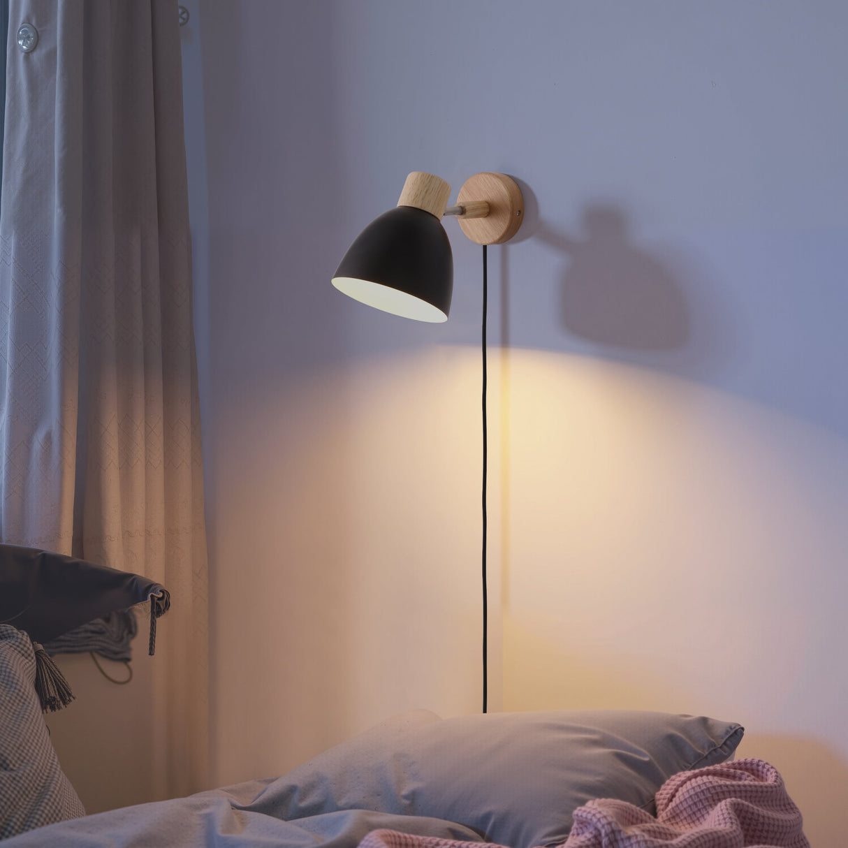 Pino Vägglampa Svart