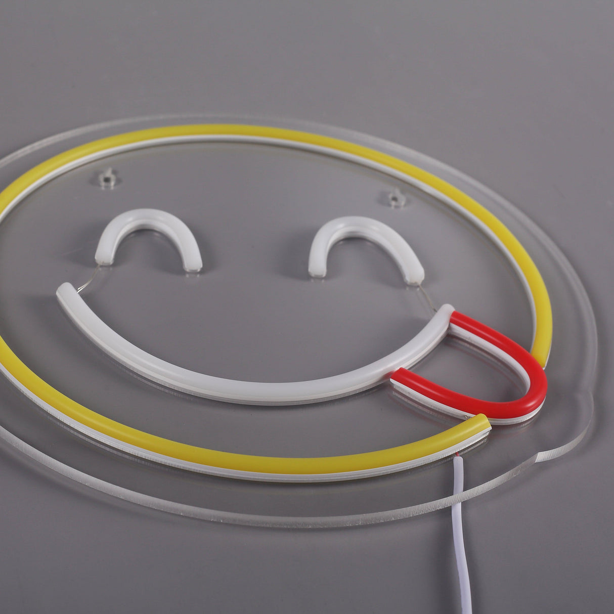 Emoji Yummy Neon Vägglampa-Lampconcept.se