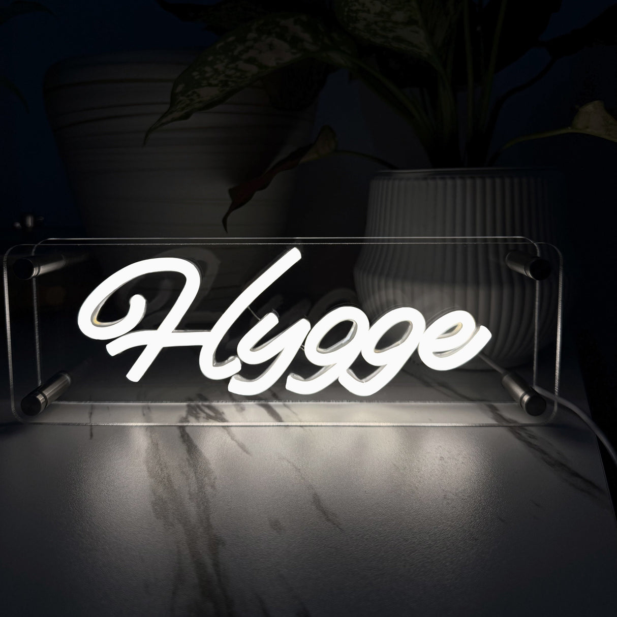 Hygge LED Neon Box Bordlampa