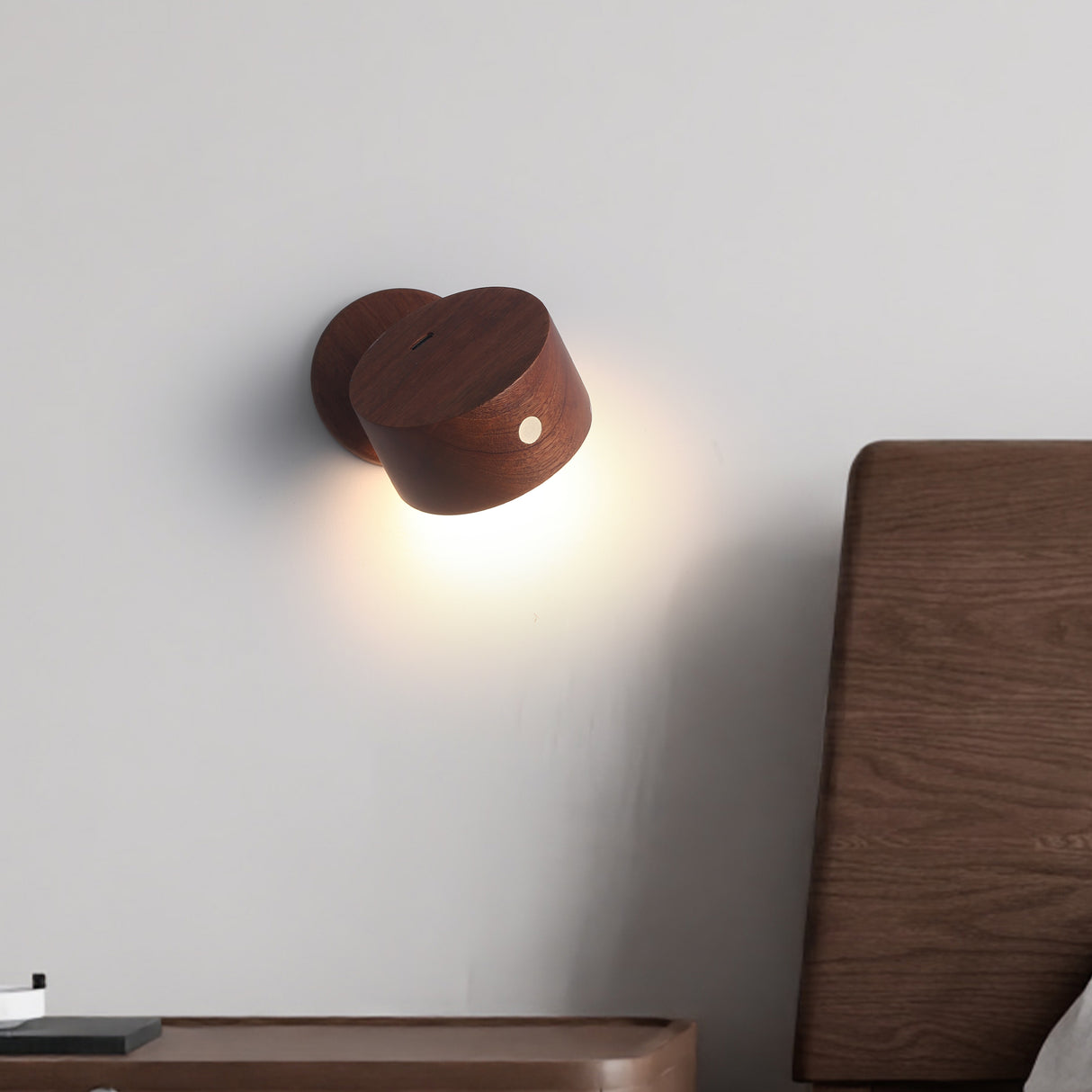 Björk Sladdlös Vägglampa Mörk