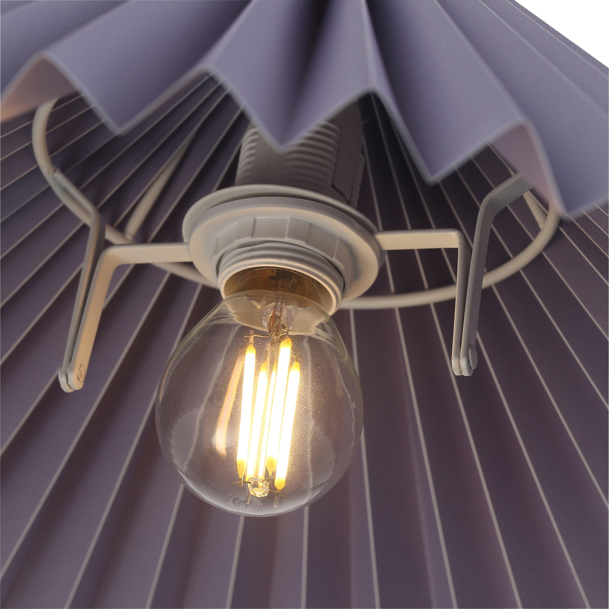 Grooves Taklampa Ø30 Mjuk violett-Lampconcept.se