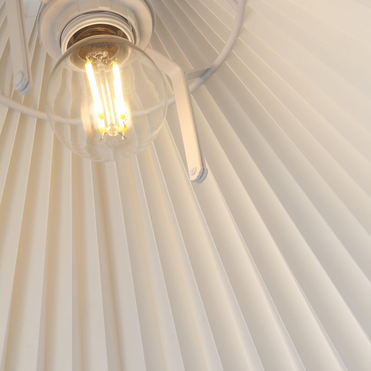 Grooves Taklampa Ø35 Vit-Lampconcept.se