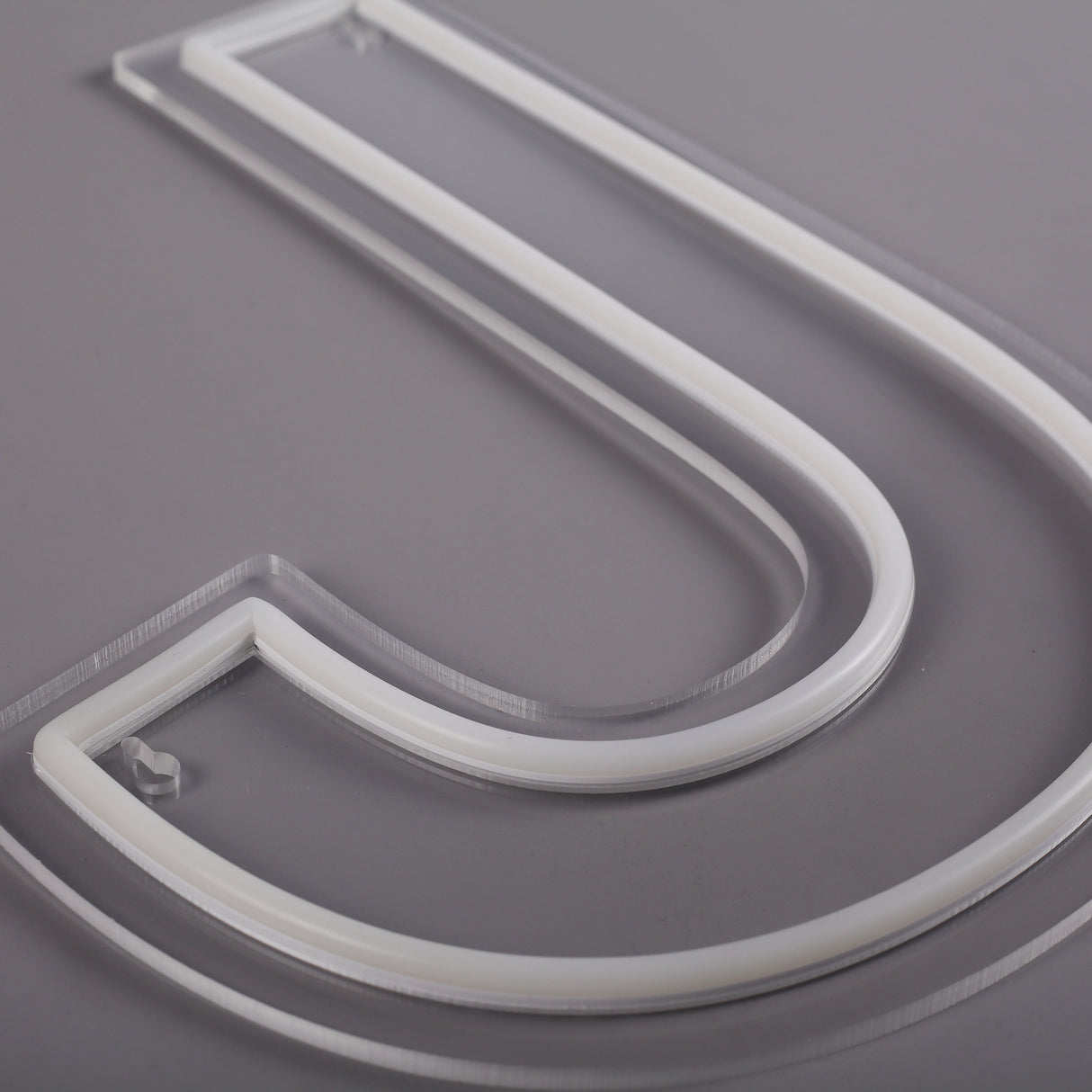 Bokstav J Neon Vägglampa