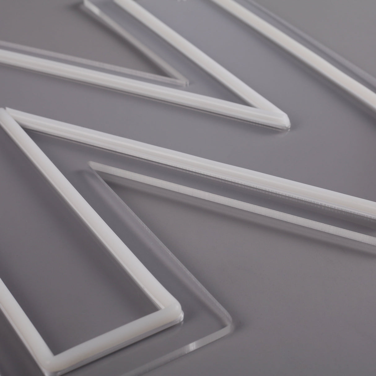 Bokstav N Neon Vägglampa