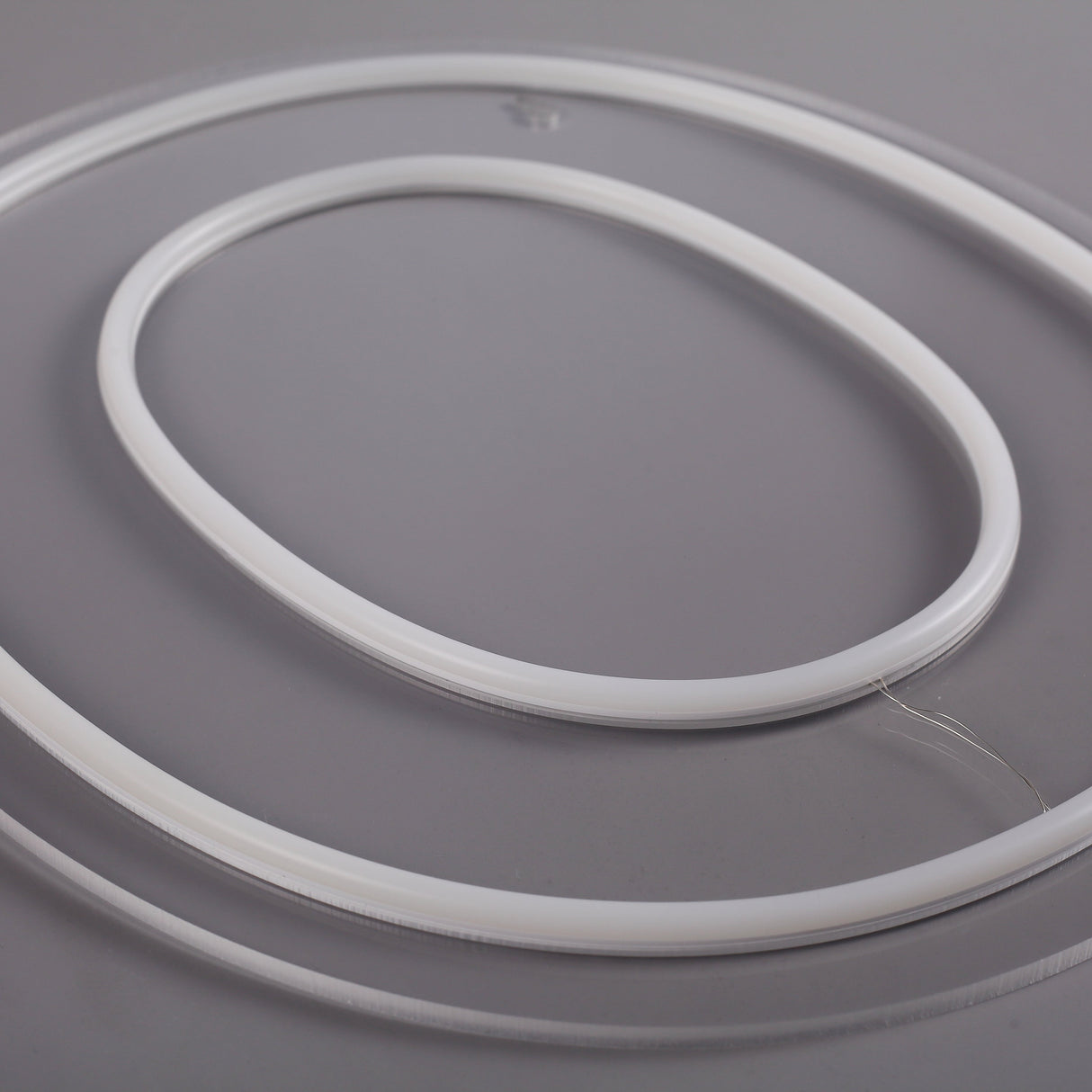 Bokstav O Neon Vägglampa