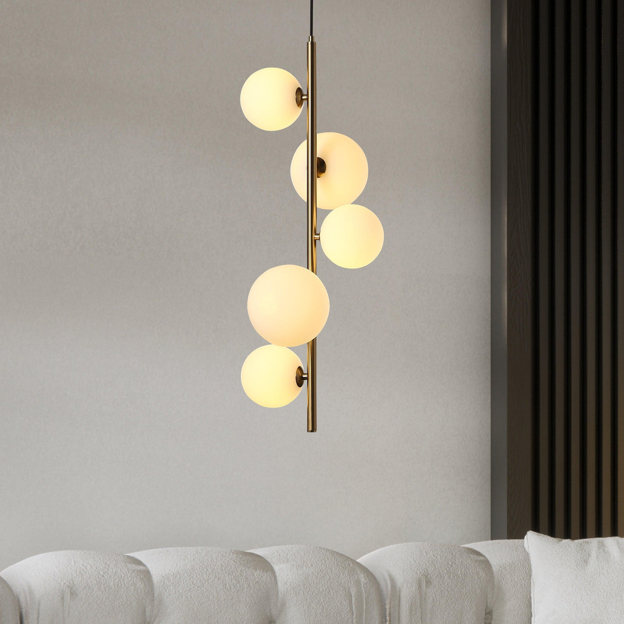 Valencia Hörntaklampa Mässing/Opal-Lampconcept.se