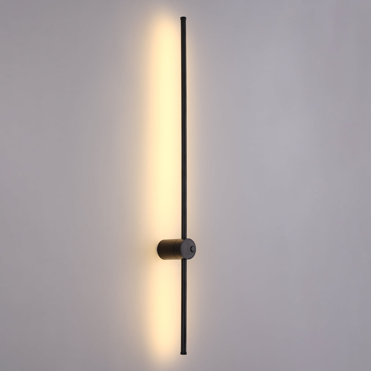 Retta LED Vägglampa Svart 80cm