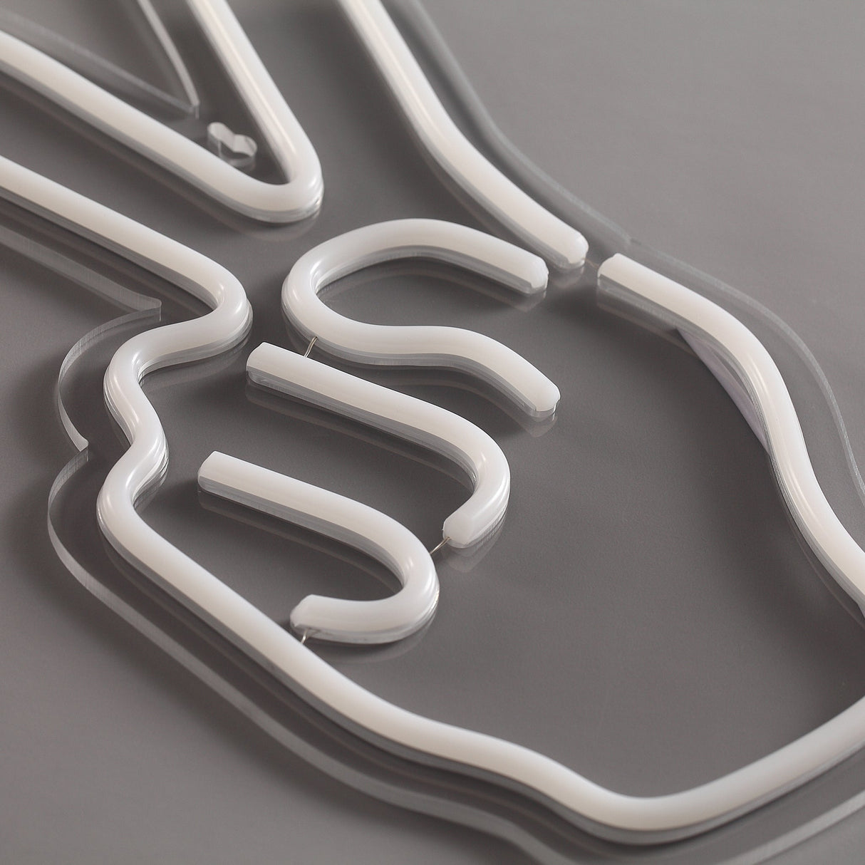 Peace Neon Vägglampa-Lampconcept.se