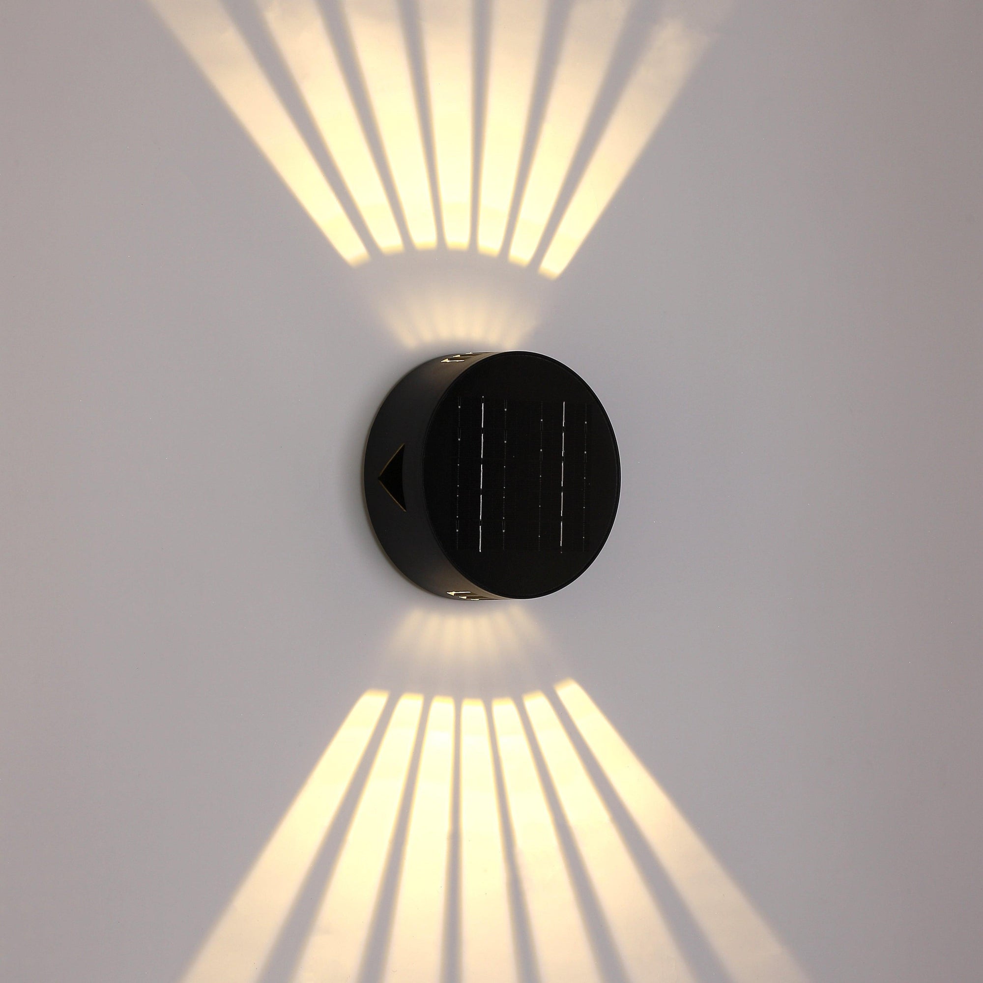 Solani Solcell Vägglampa-Lampconcept.se