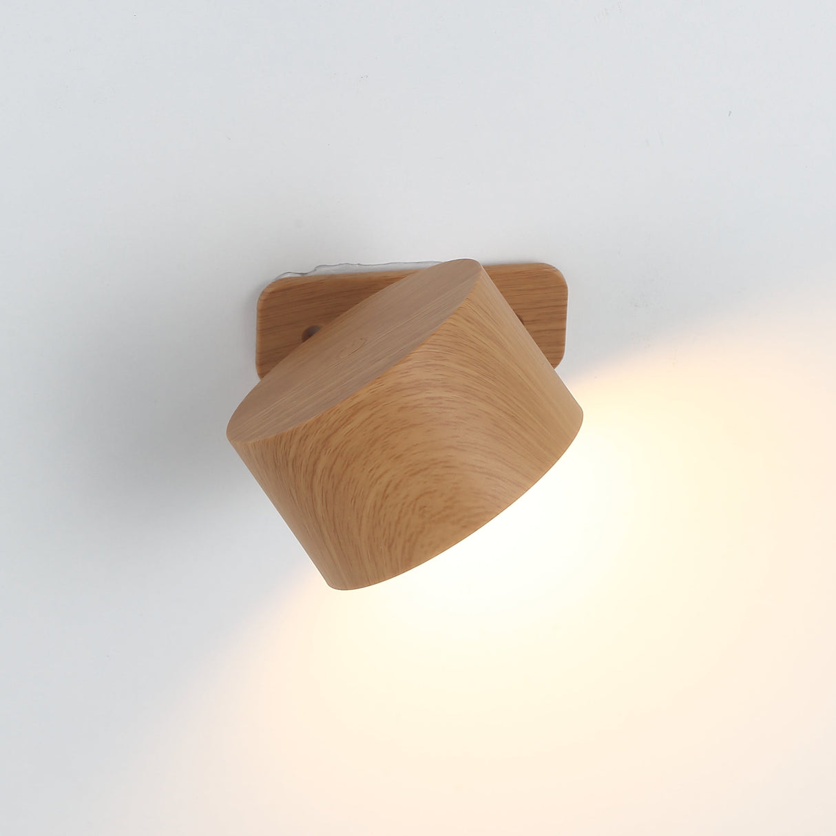 Ticky Magnetisk Vägglampa Trälook
