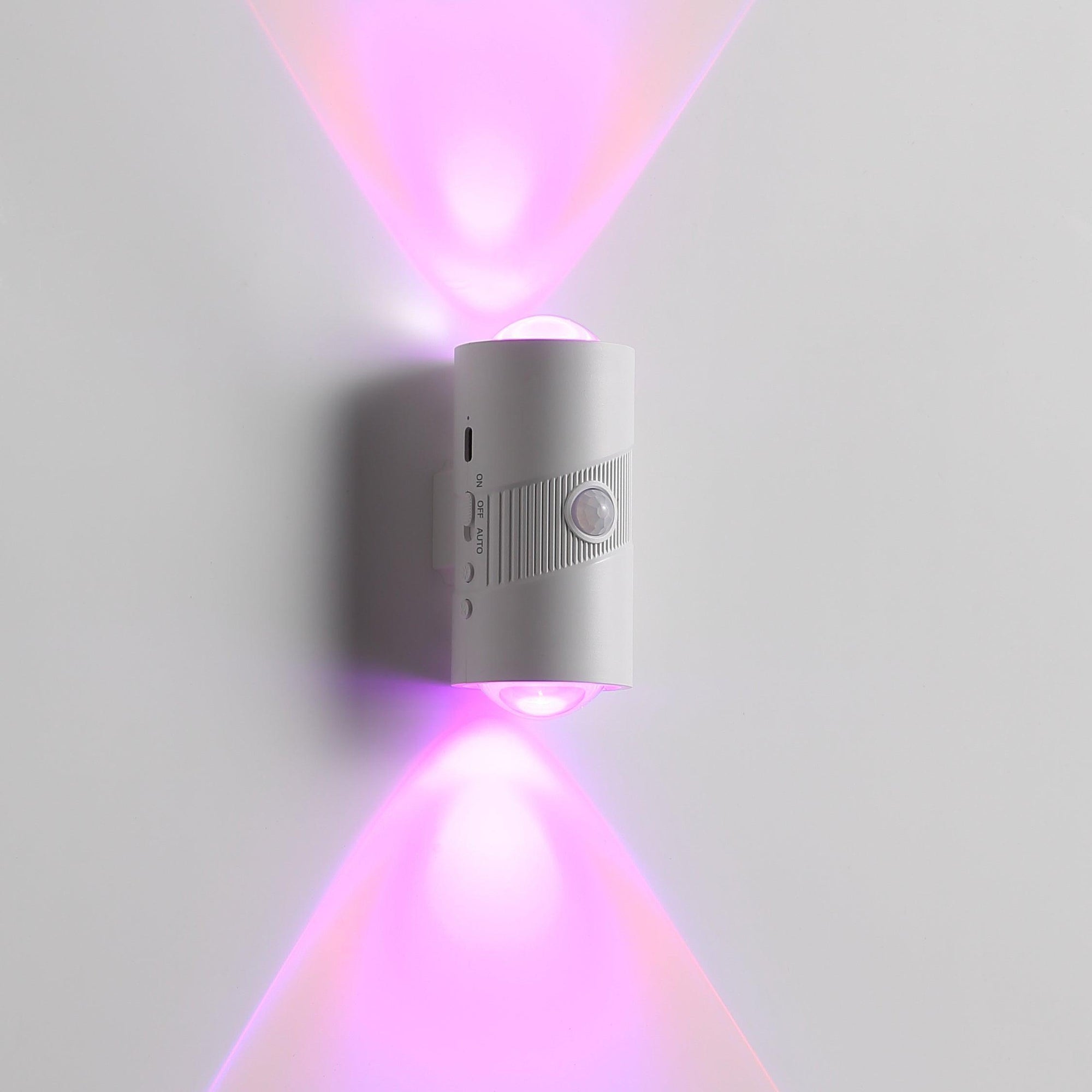 Daisy Trådlös Sensorlampa Vit RGB-Lampconcept.se