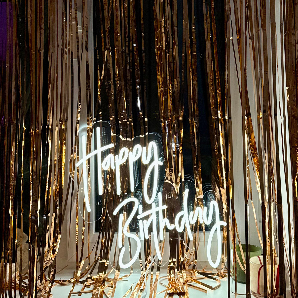 Happy Birthday Neonskylt