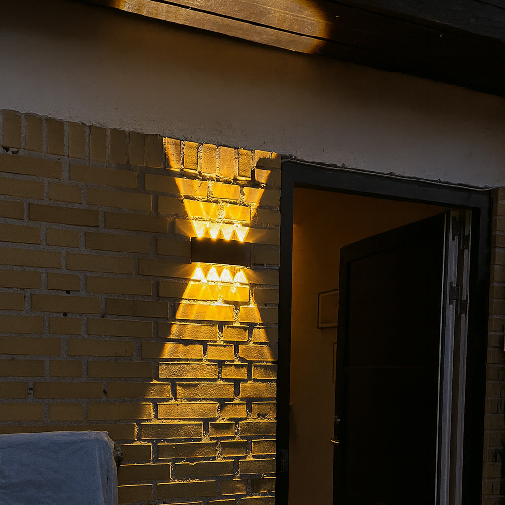Ortelo 8W 22cm Vägglampa