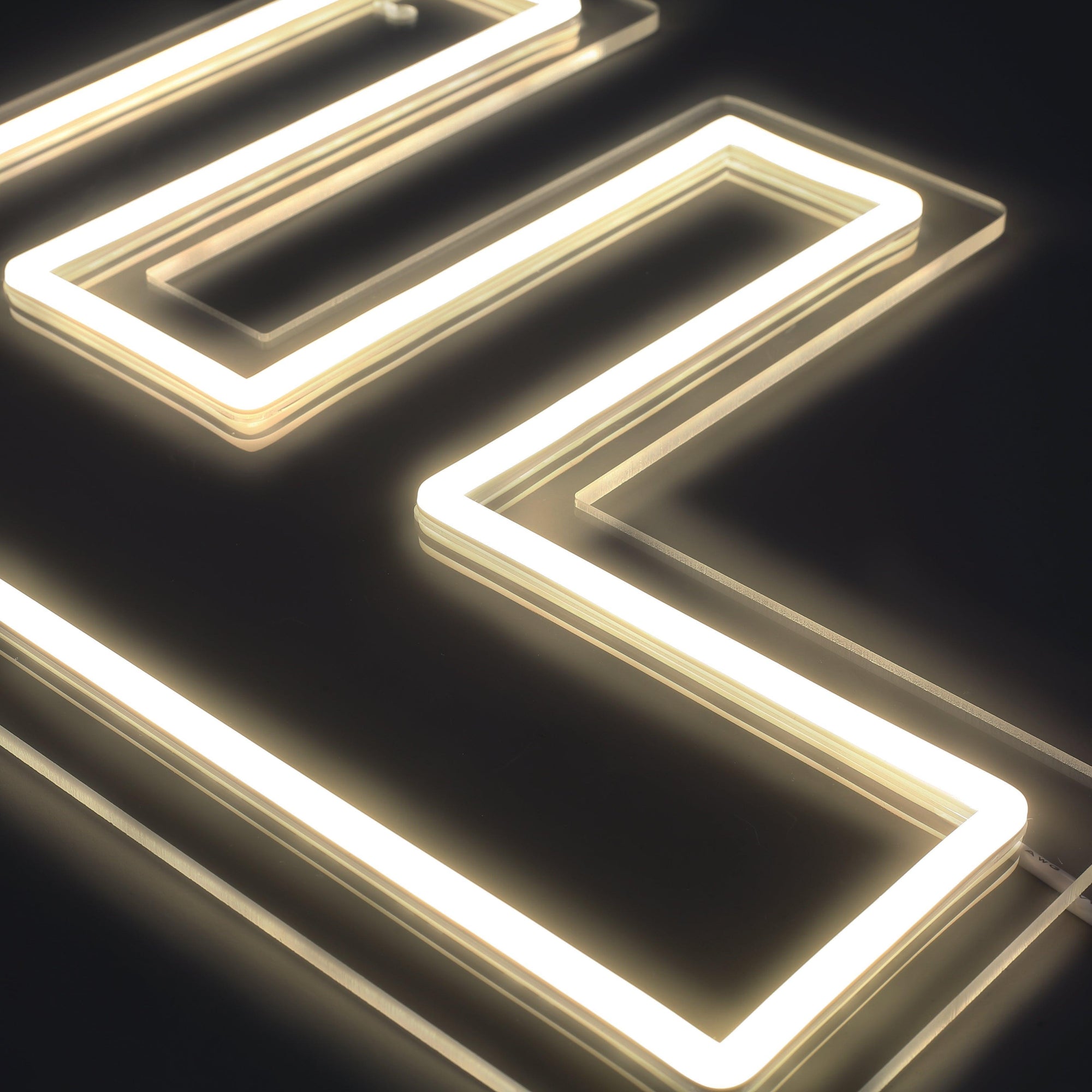 Bokstav F Neon Vägglampa-Lampconcept.se