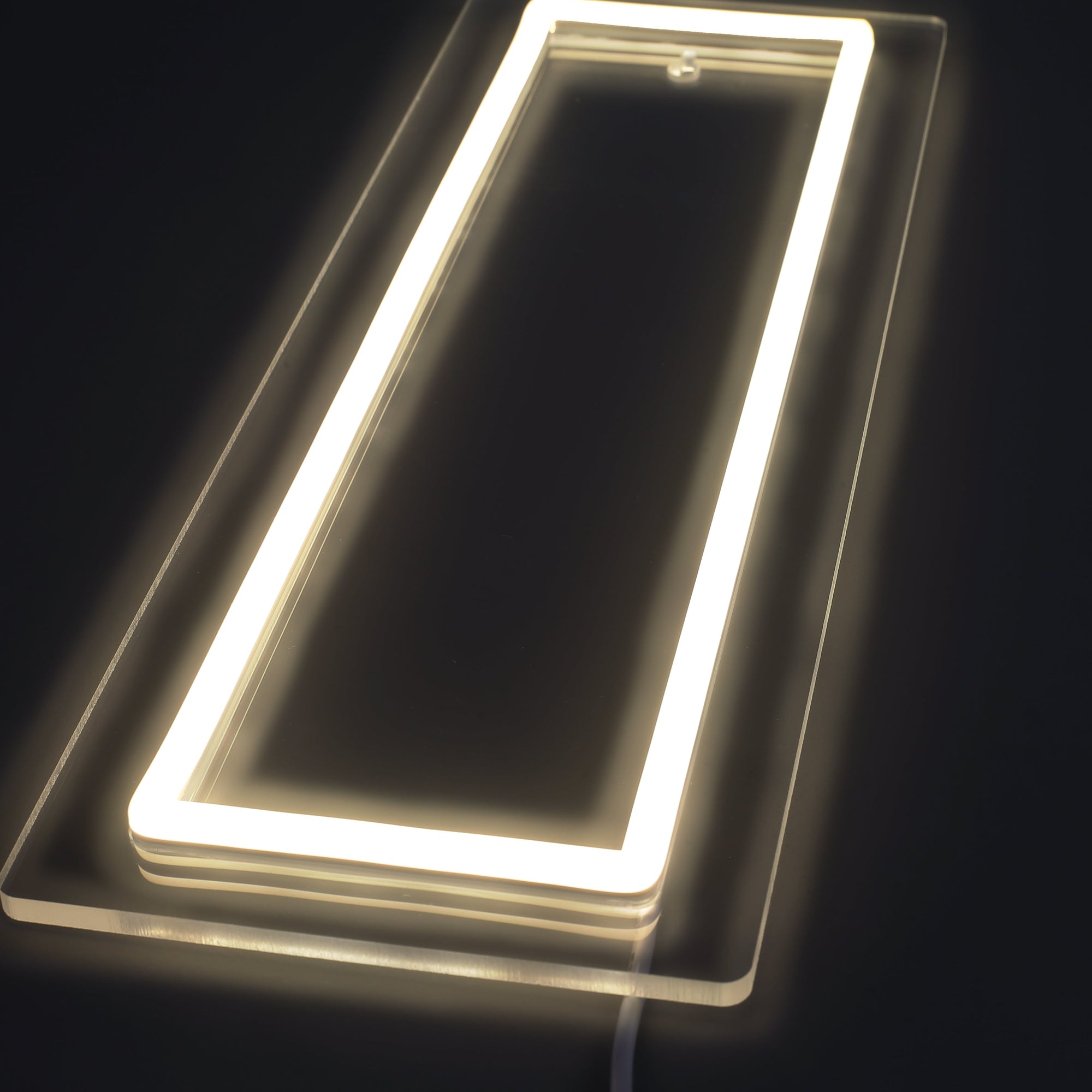 Bokstav I Neon Vägglampa-Lampconcept.se