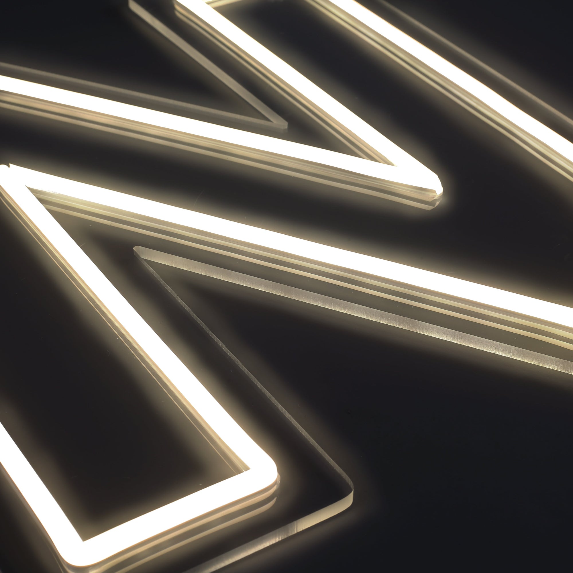 Bokstav N Neon Vägglampa-Lampconcept.se