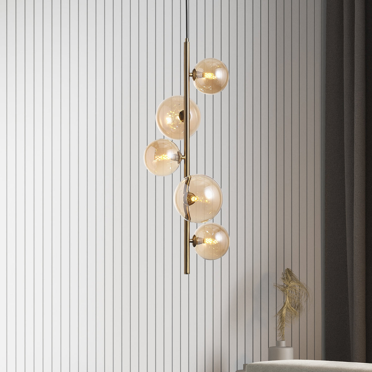 Valencia Hörntaklampa Mässing/Amber