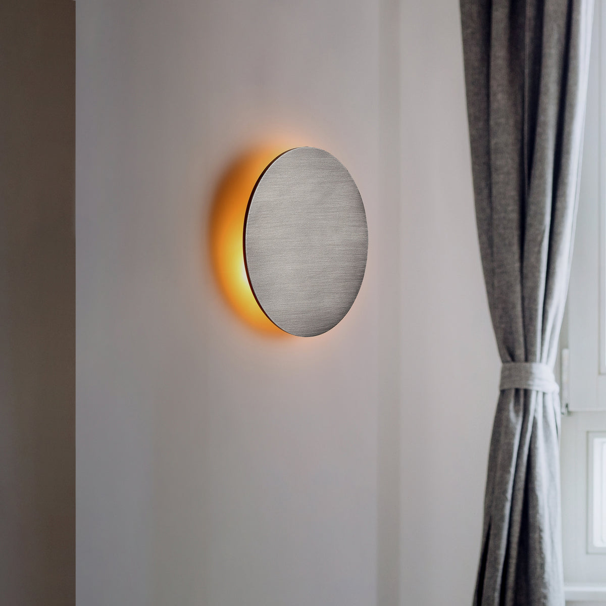 Lori Vägglampa Ø30 Titanium