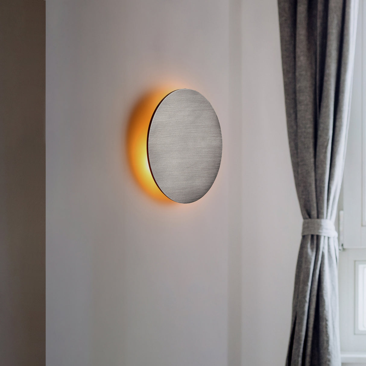 Lori Vägglampa Ø30 Titanium