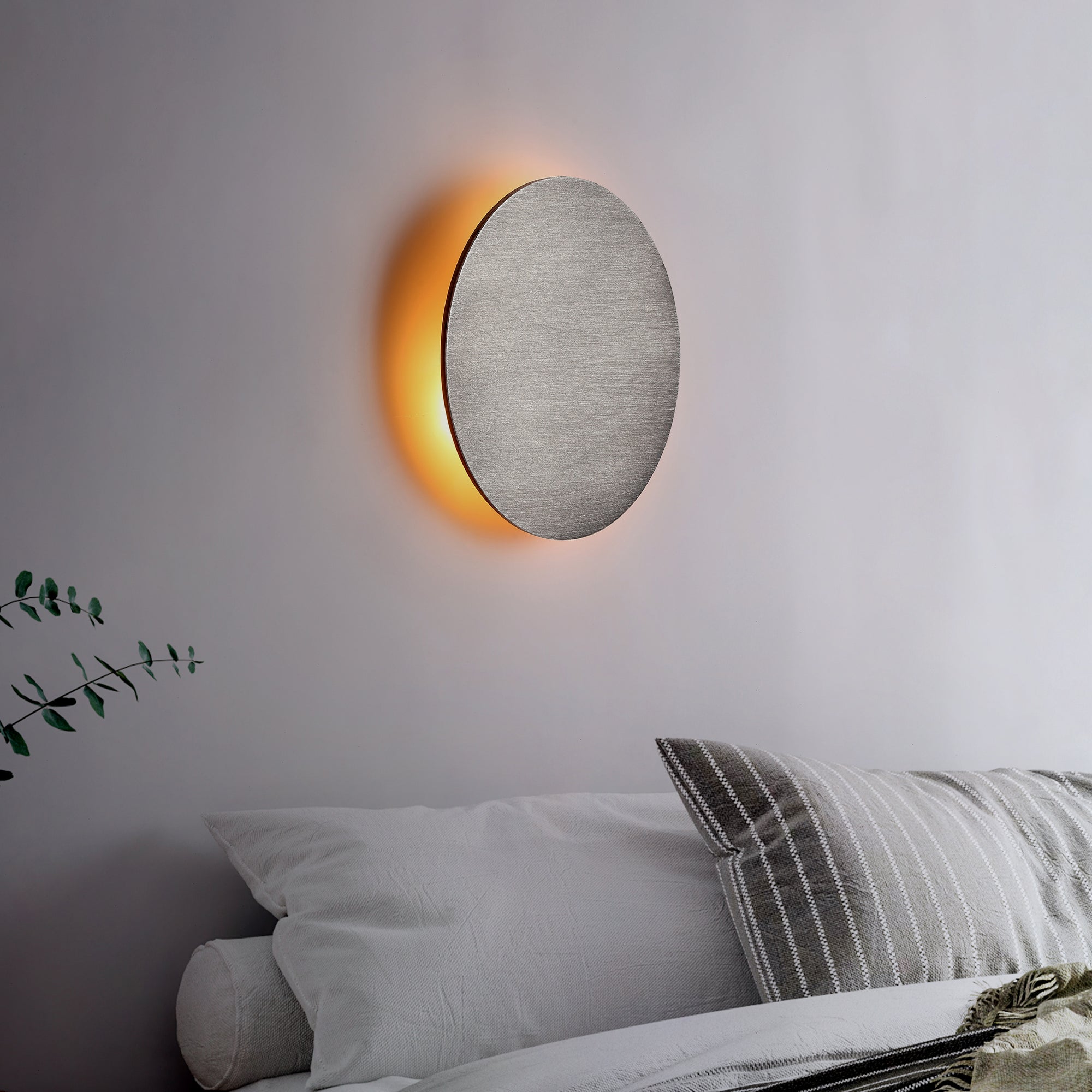 Lori Vägglampa Ø40 Titanium-Lampconcept.se