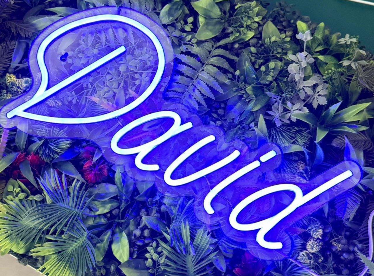 Neon Namnskylt Blå-Lampconcept.se