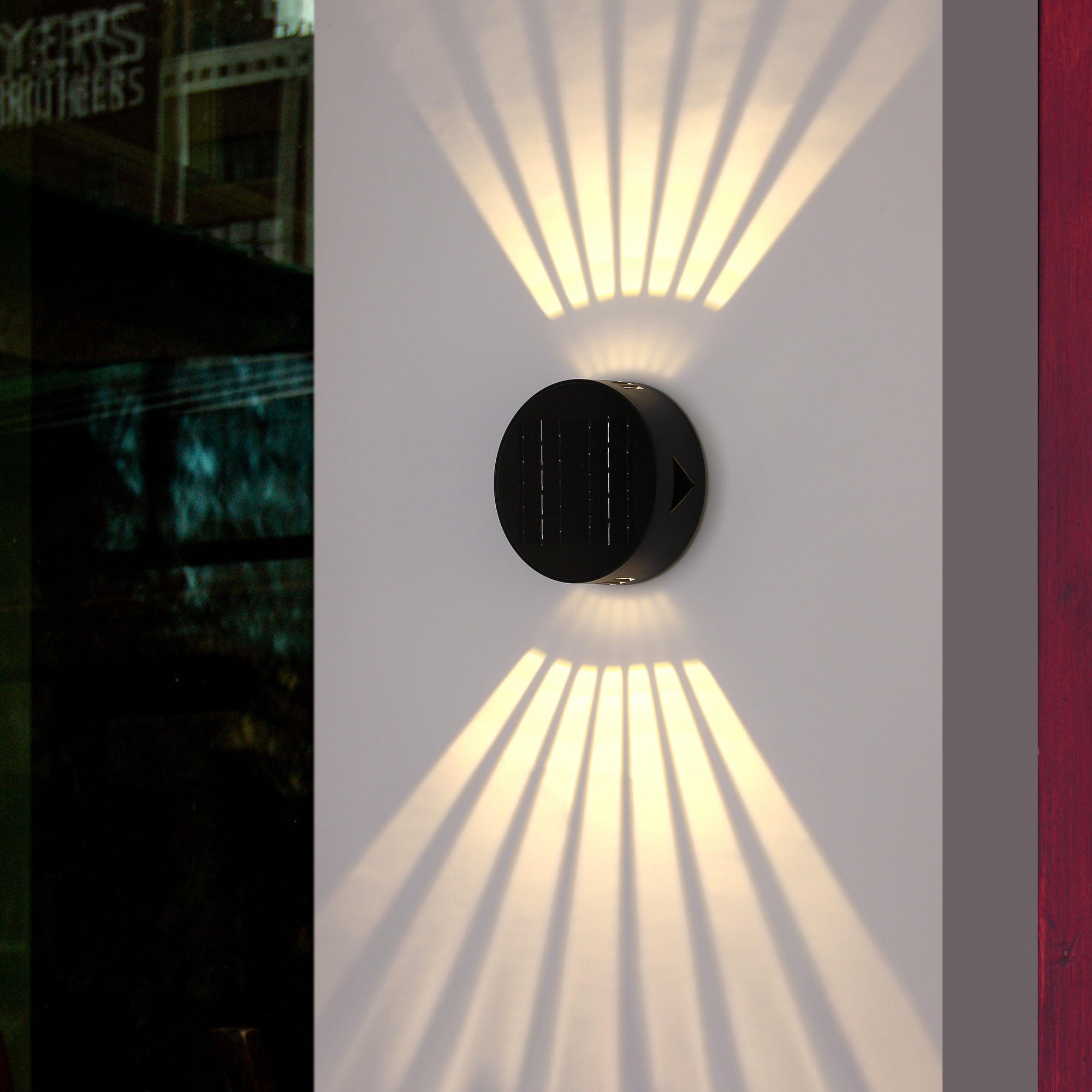 Solani Solcell Vägglampa-Lampconcept.se