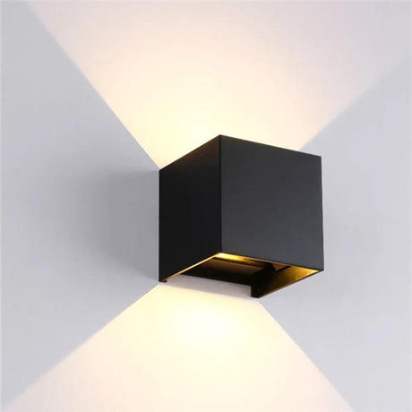LED Væglampe 12W Udendørs Sort-Nordics Pro-OutletLamper.dk