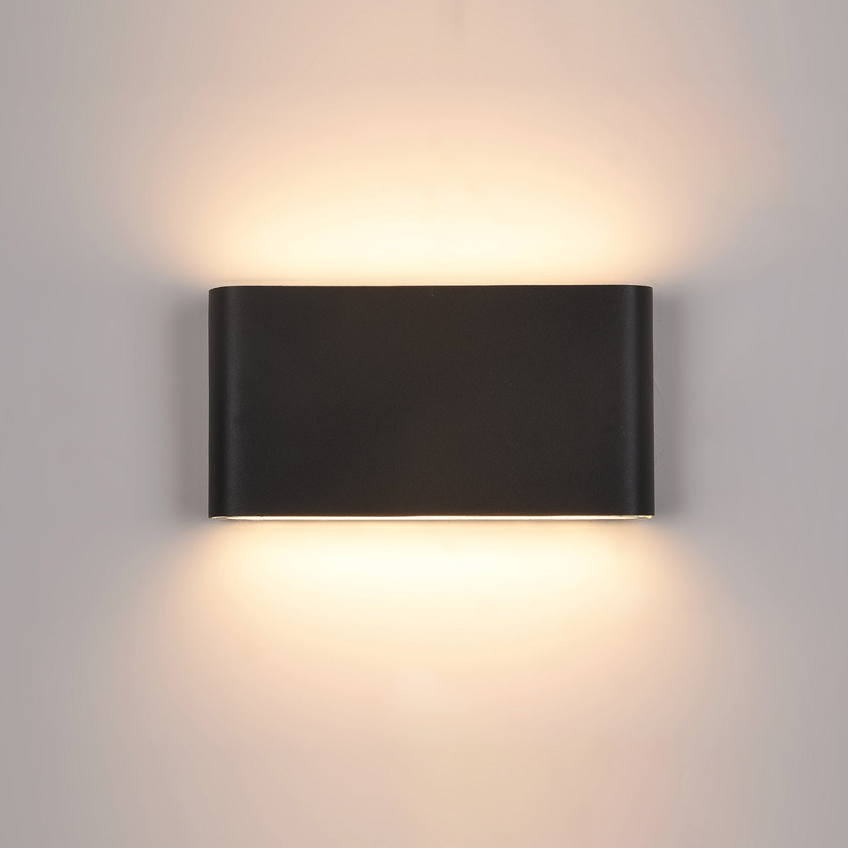 Romano 17cm LED IP54 för utomhusbruk