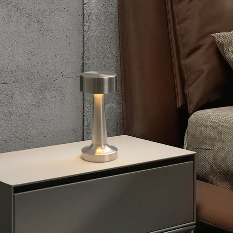 Verona LED Sladdlös Bordslampa Krom-Lampconcept.se